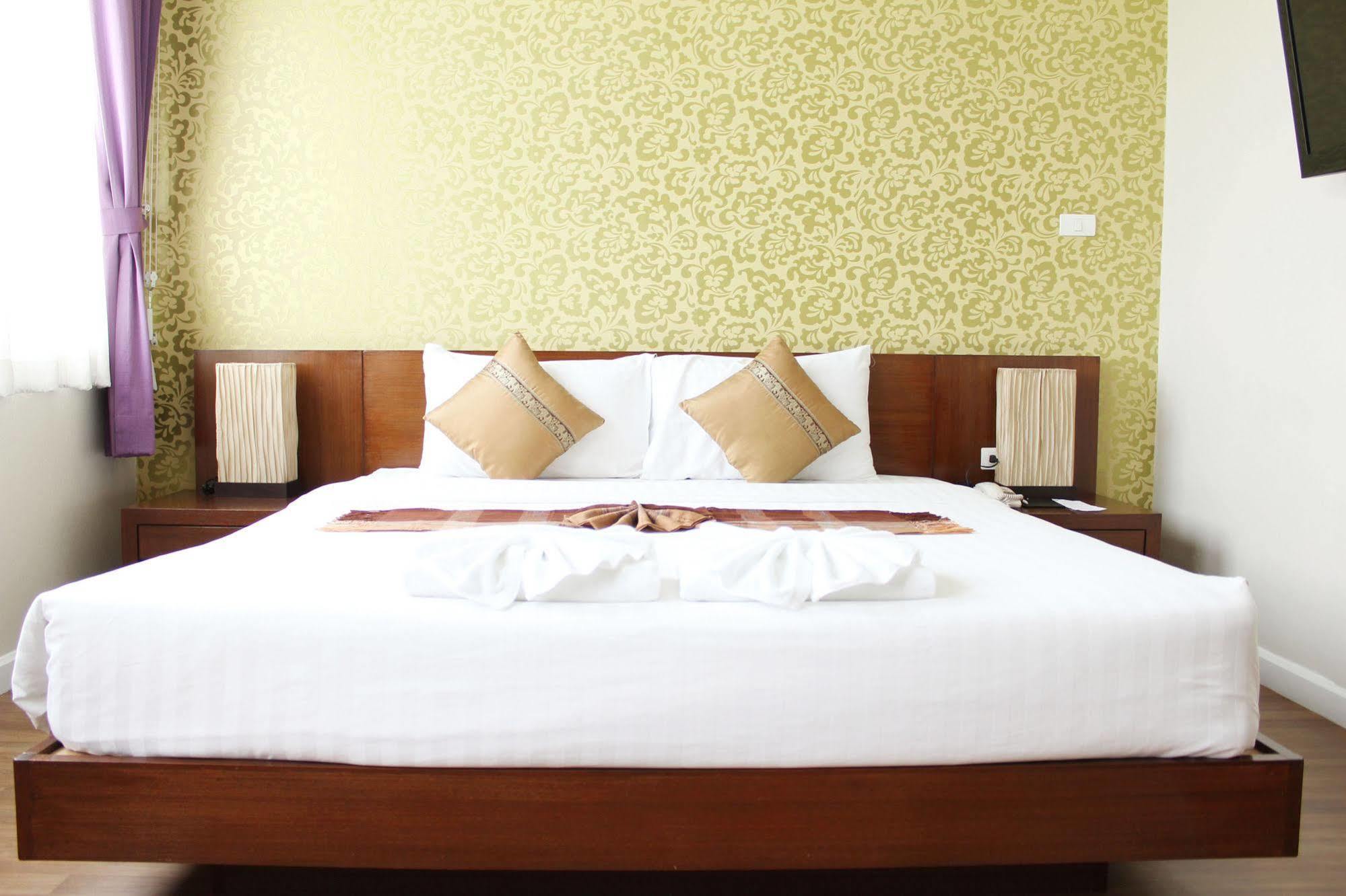 Baiyoke Ciao 3*